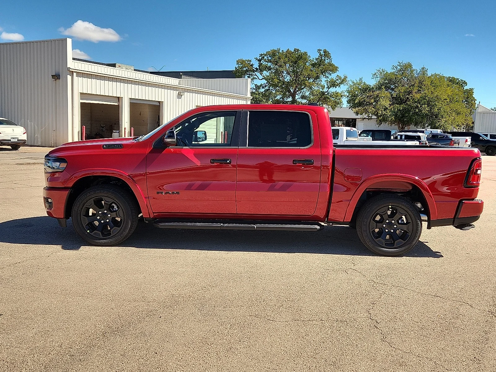 New 2027 Molten Red Pearl-Coat  Paint Ram LONE STAR CREW CAB 4X4 5