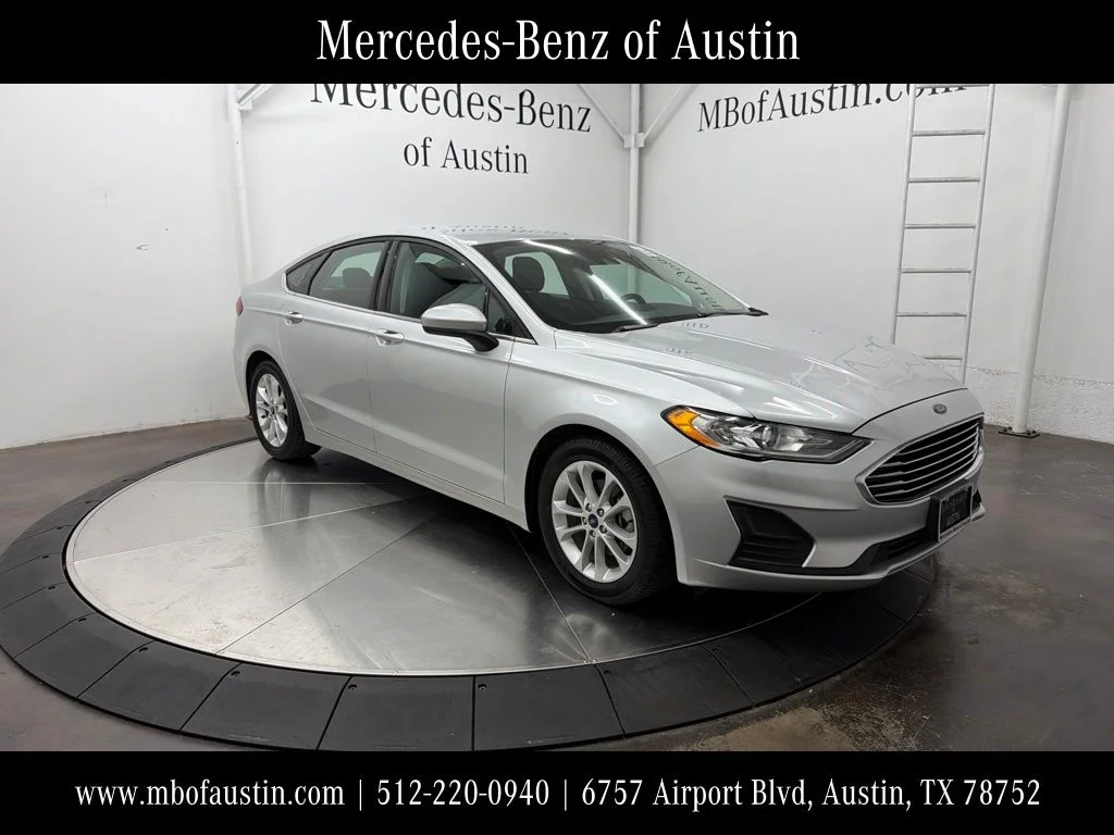 Used 2019 Silver Ford SE image 1