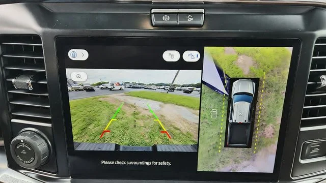 New 2026 Star White Metallic Tri-Coat Ford F-350® King Ranch® image 18