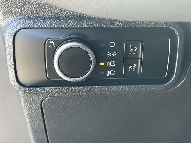 New 2026 Star White Metallic Tri-Coat Ford Active 100A image 12