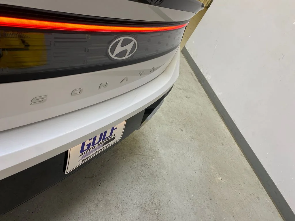 Used 2026 White Hyundai SEL Sport image 17
