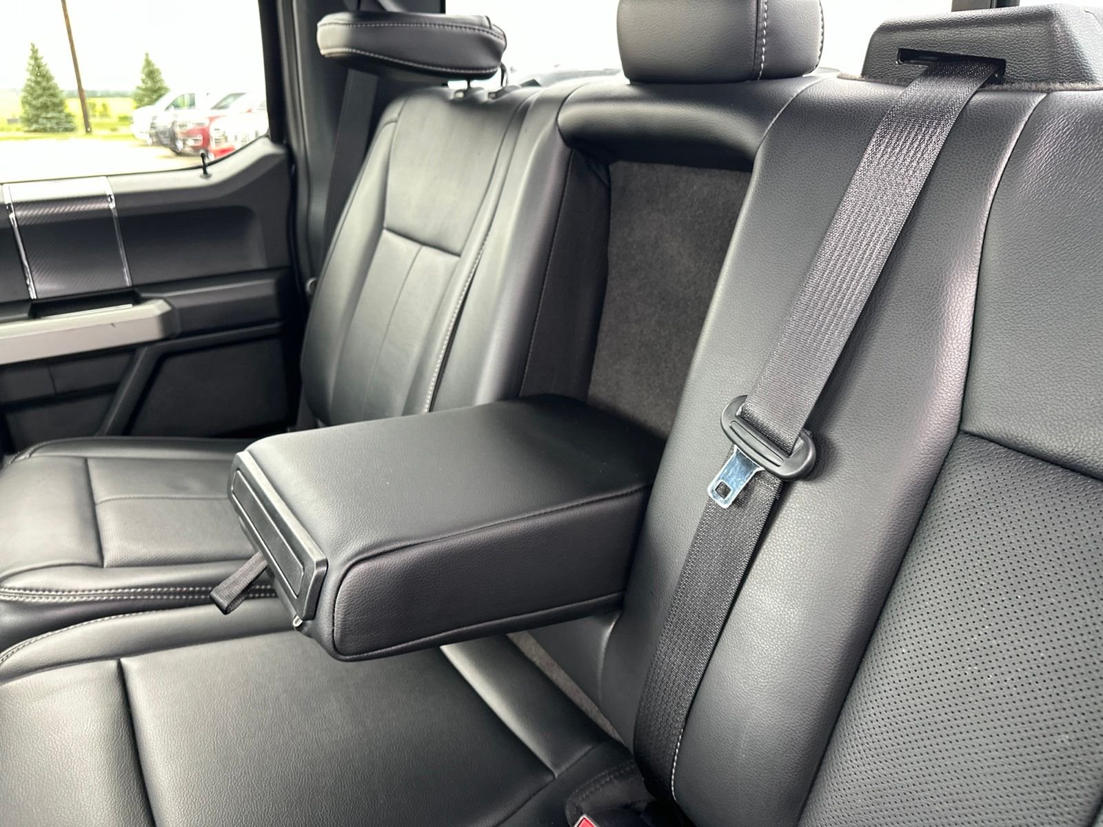Used 2019 Gray Ford Lariat image 28
