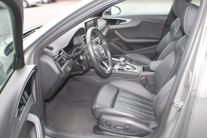 2023 Audi A4 Premium Plus - Photo 13