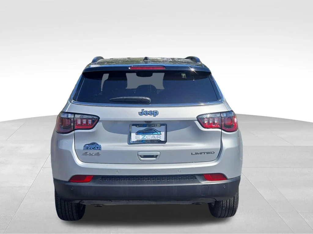 Used 2025 Silver Jeep Limited image 12