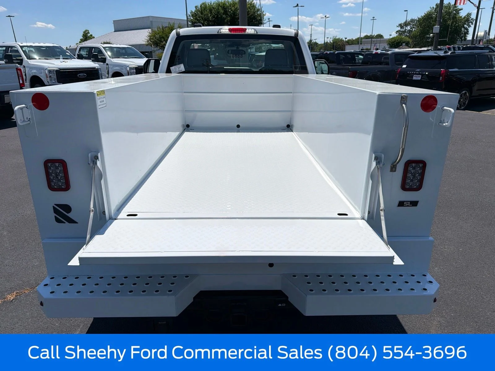 New 2026 Oxford White Ford XL image 8