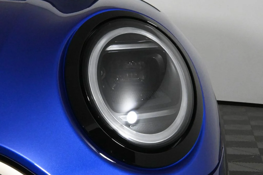 Certified Used 2025 Blue MINI Iconic image 11
