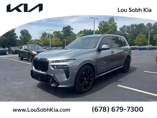 Used 2024 Gray BMW xDrive40i image 1