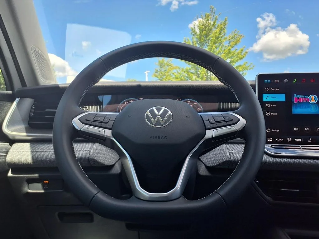 New 2026 Pure White Volkswagen 2.0T SE image 14
