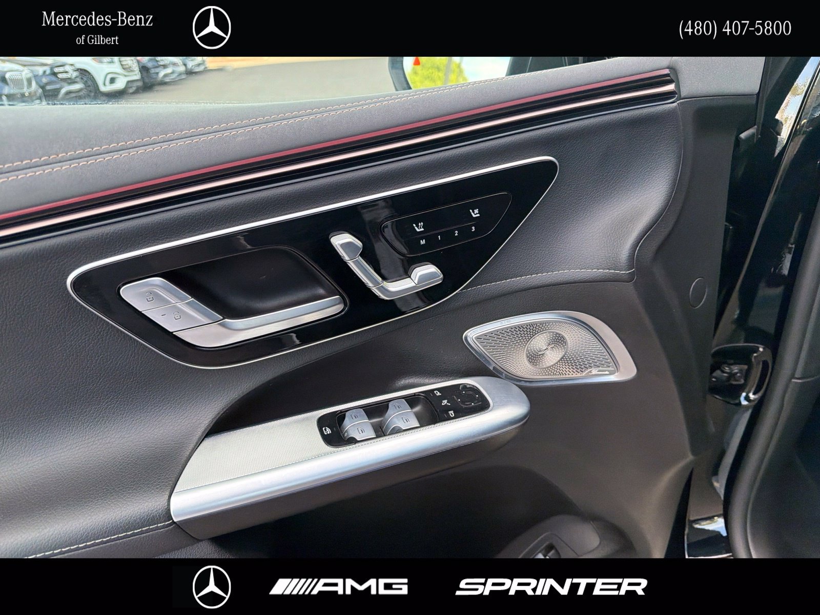 Certified Used 2023  Mercedes-Benz 500 SUV image 14