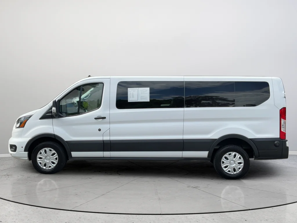 2024 Ford Transit Passenger Van XLT - Photo 10