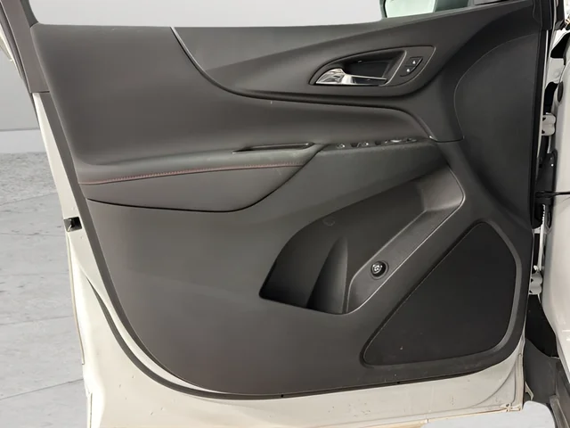 Used 2022 White Chevrolet RS image 11