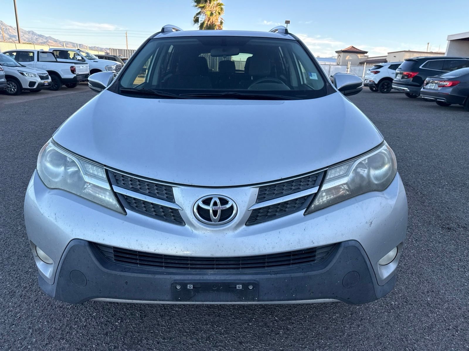 Used 2015 Classic Silver Metallic Toyota XLE image 8