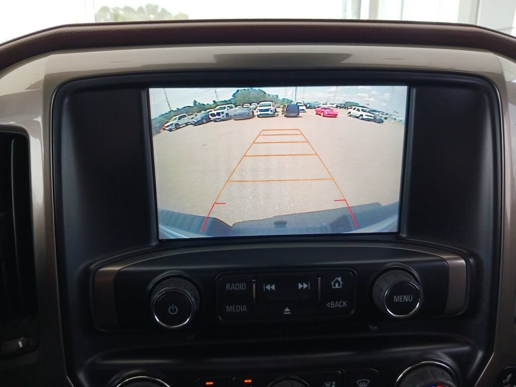 Used 2016 DEEP OCEAN BLUE METALLIC Chevrolet High Country image 22