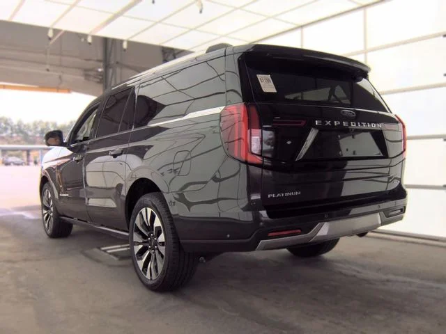 Used 2025 Gray Ford Platinum image 5