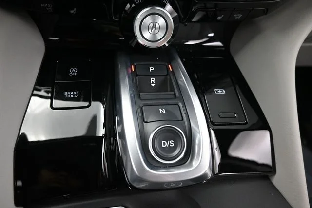 Used 2024  Acura Technology image 14