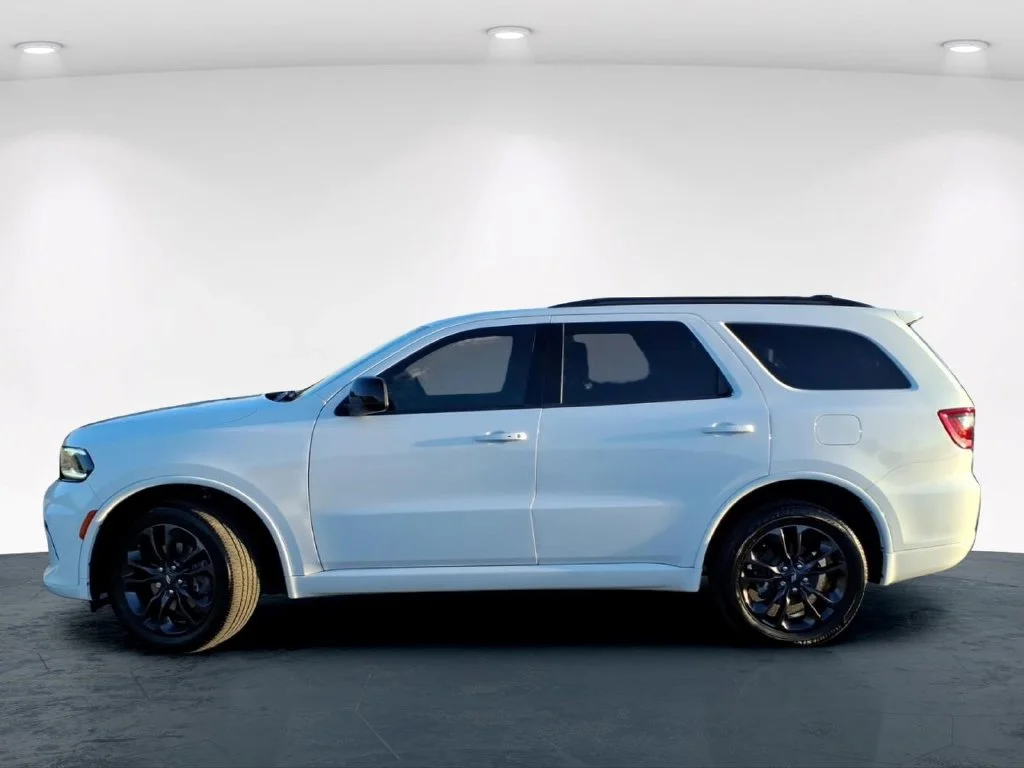 Used 2024 White Dodge SXT Plus image 11