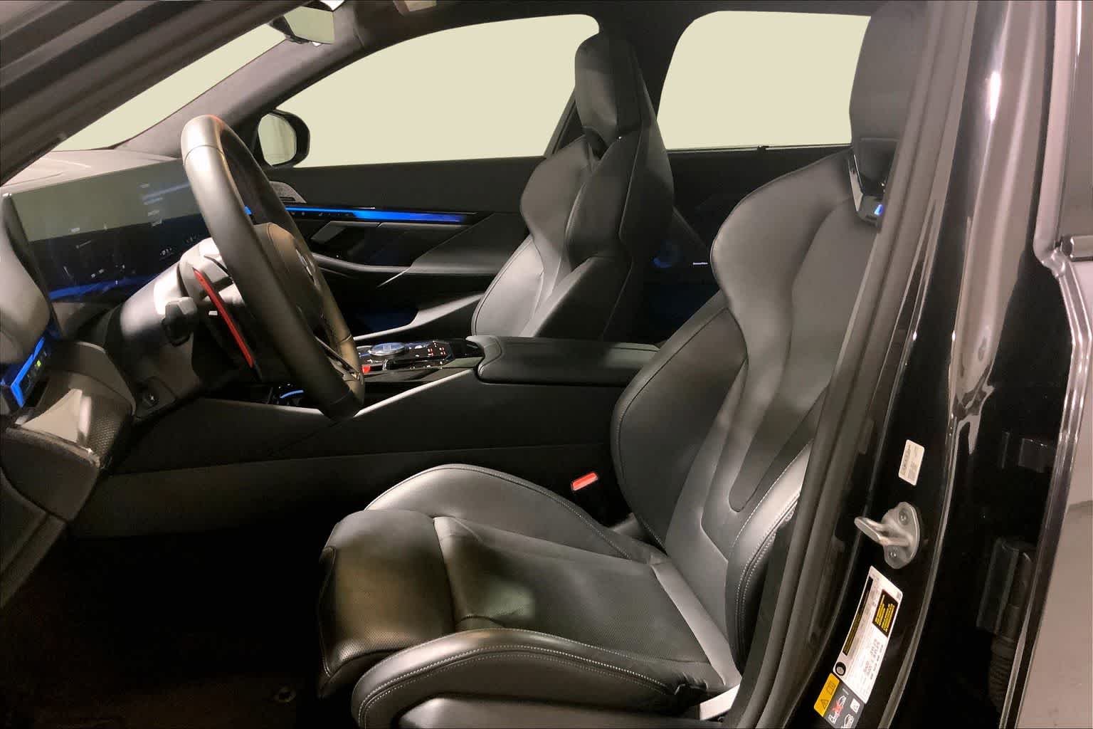 Used 2025 Dark Graphite Metallic BMW  image 7