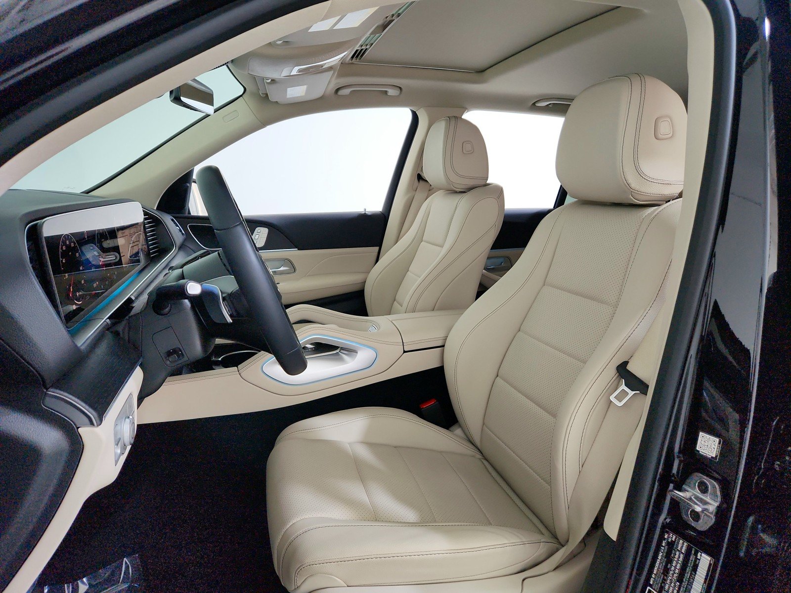 Certified Used 2025 Black Mercedes-Benz GLE 350 image 17