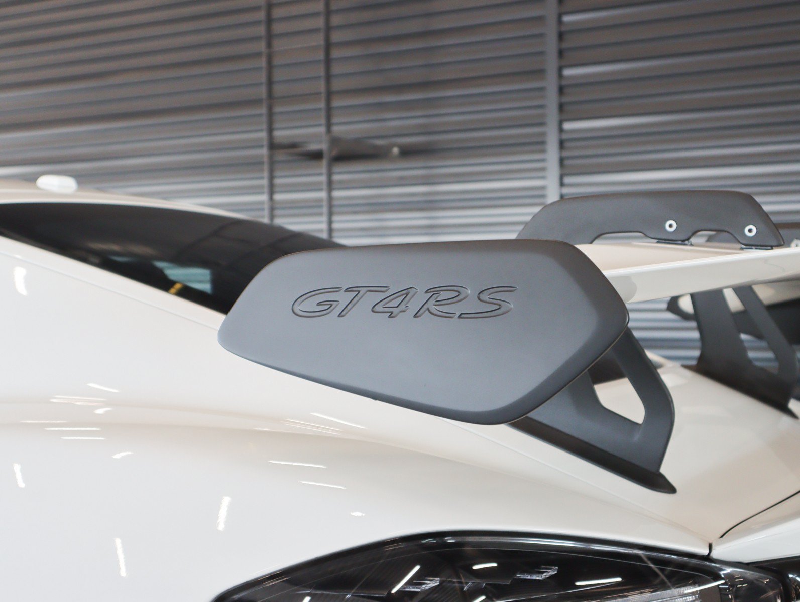 Used 2025 White Porsche GT4 RS image 27