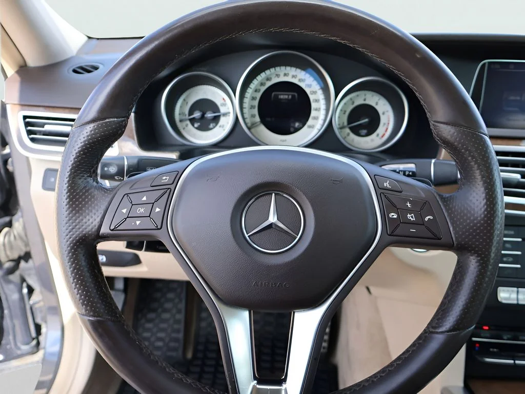 Used 2016 Gray Mercedes-Benz E 350 image 32