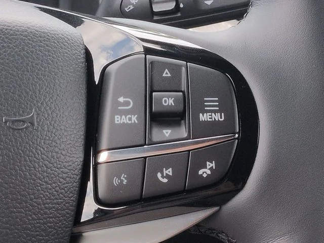 New 2026 Star White Metallic Tri-Coat Ford Platinum™ image 26
