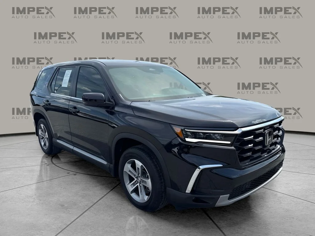 Used 2025 Black Honda EX-L image 7