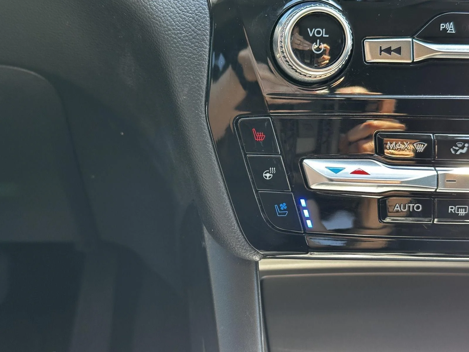 2023 Ford Explorer Limited - Photo 27