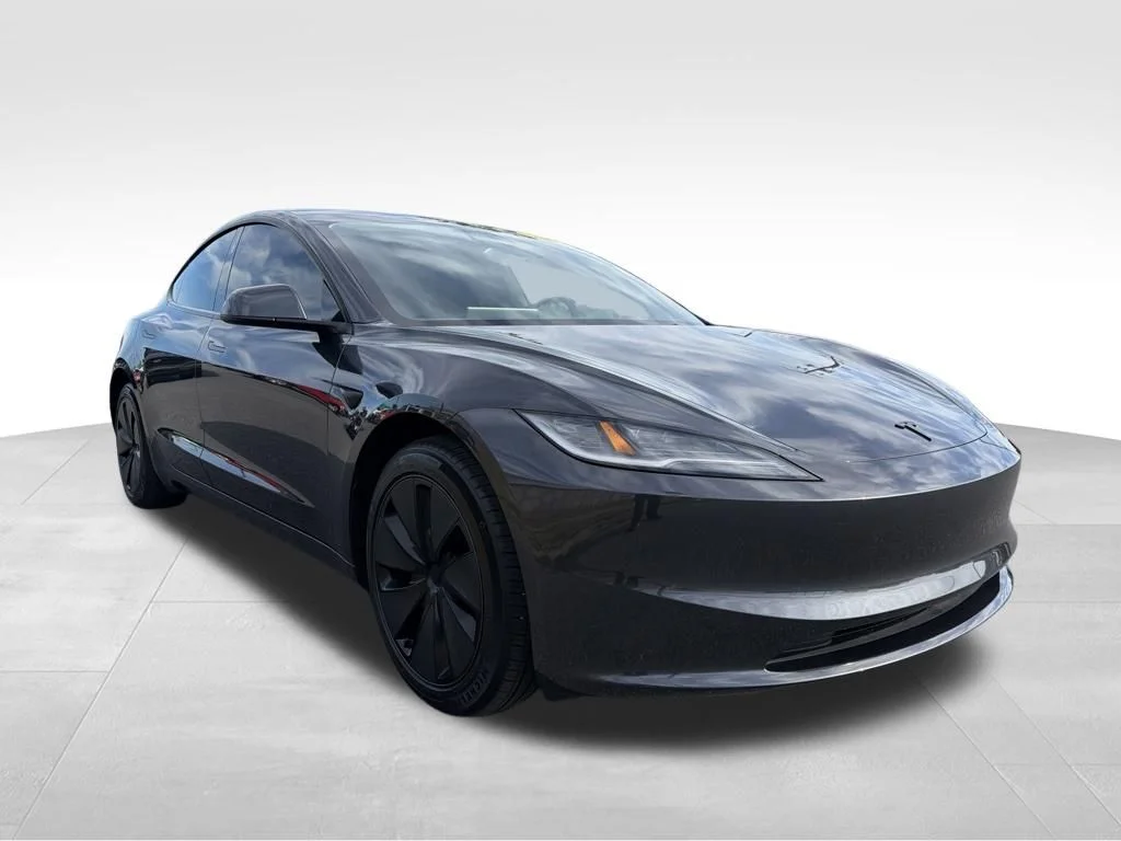 Used 2025 Gray Tesla  image 7