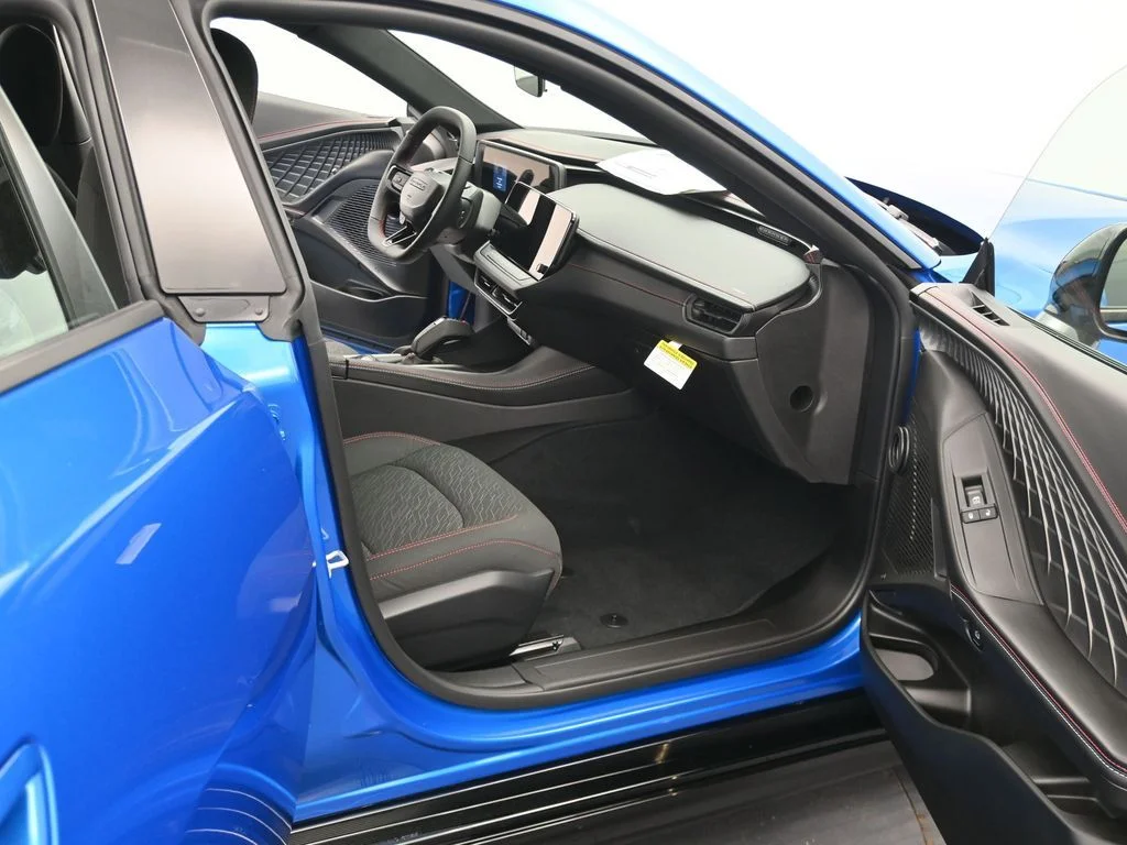 New 2026 Bludicrous Exterior Paint Dodge R/T image 17