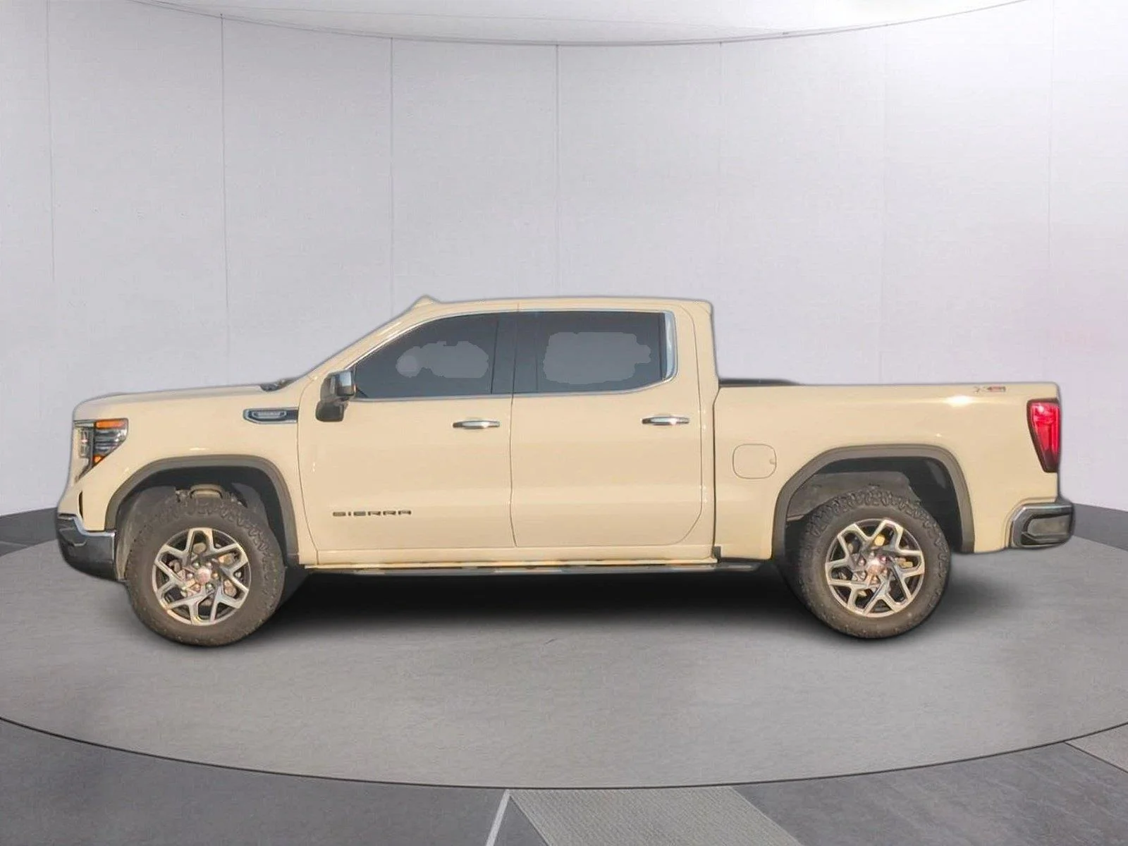 Used 2023 SUMMIT WHITE GMC SLT image 2
