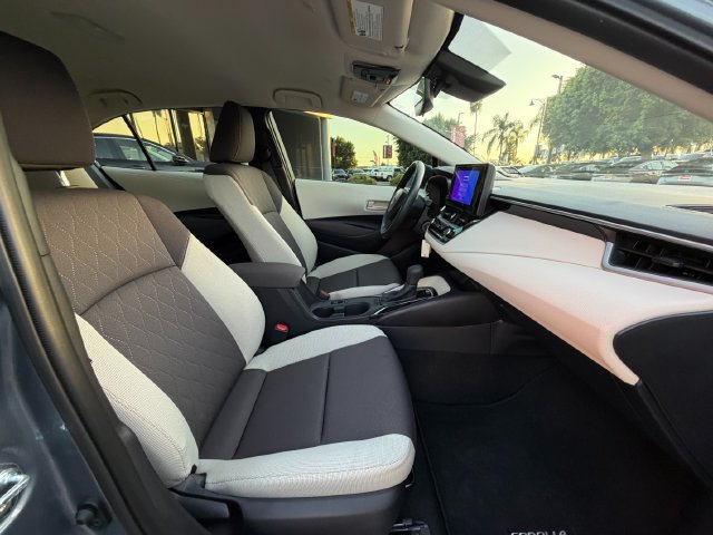 Used 2026  Toyota LE image 32