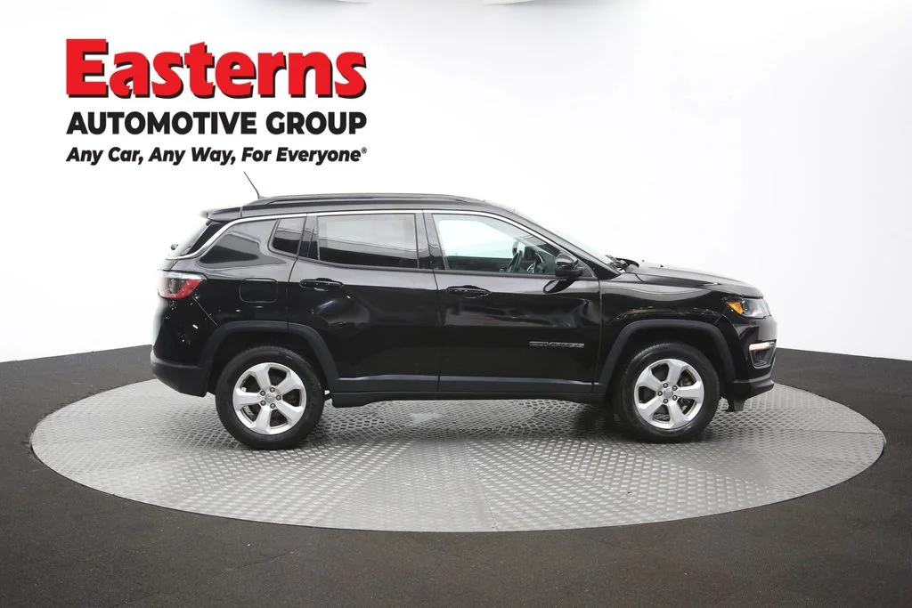 Used 2018 Black Jeep Latitude image 45