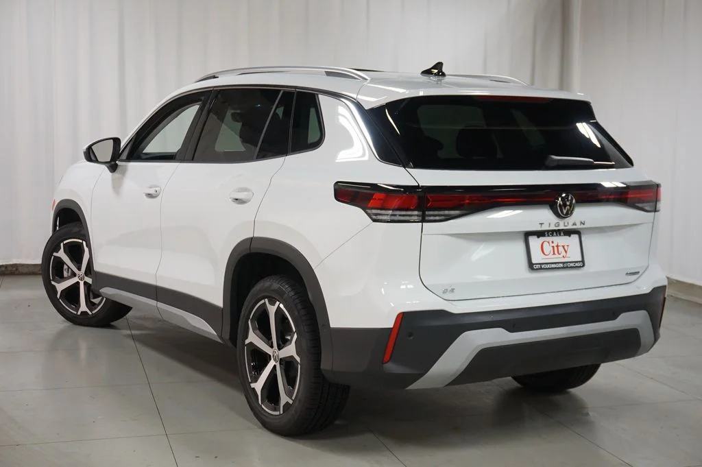 New 2026 White/off-white Volkswagen 2.0T SE image 7