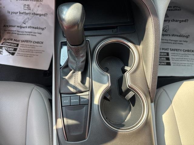 2022 Toyota Camry SE - Photo 35