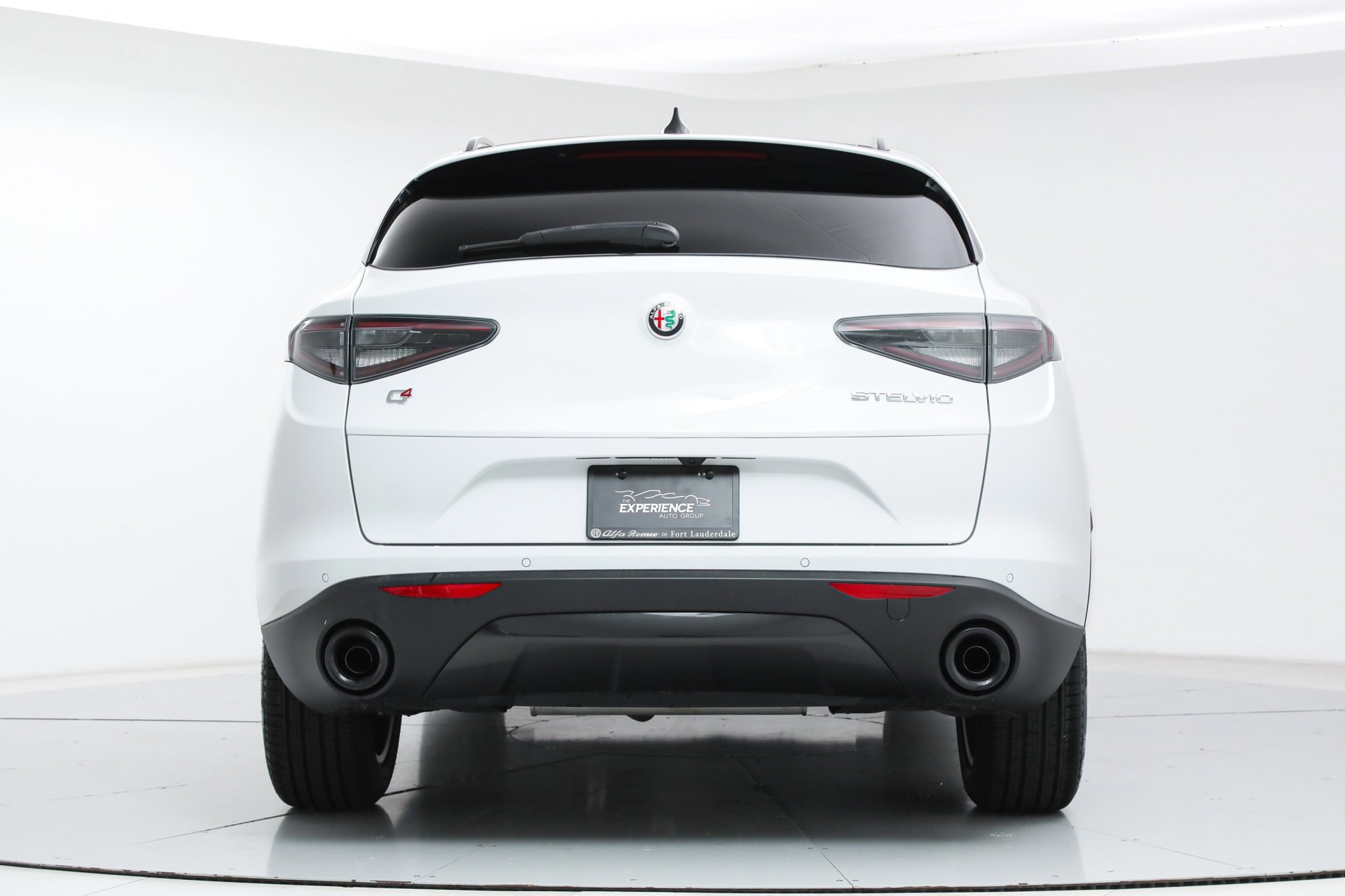 2025 Alfa Romeo Stelvio Base - Photo 4