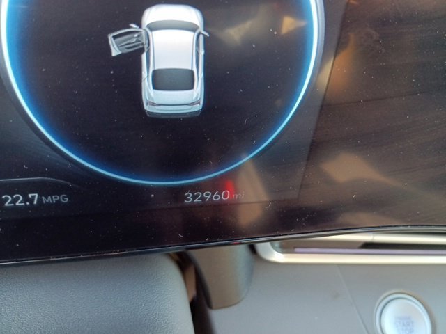 Used 2025 Blue Hyundai SEL Convenience image 14