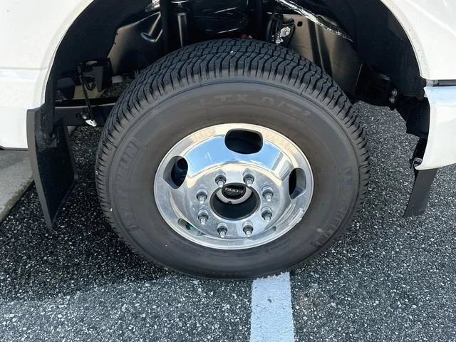 New 2026 Ford F-350SD Platinum