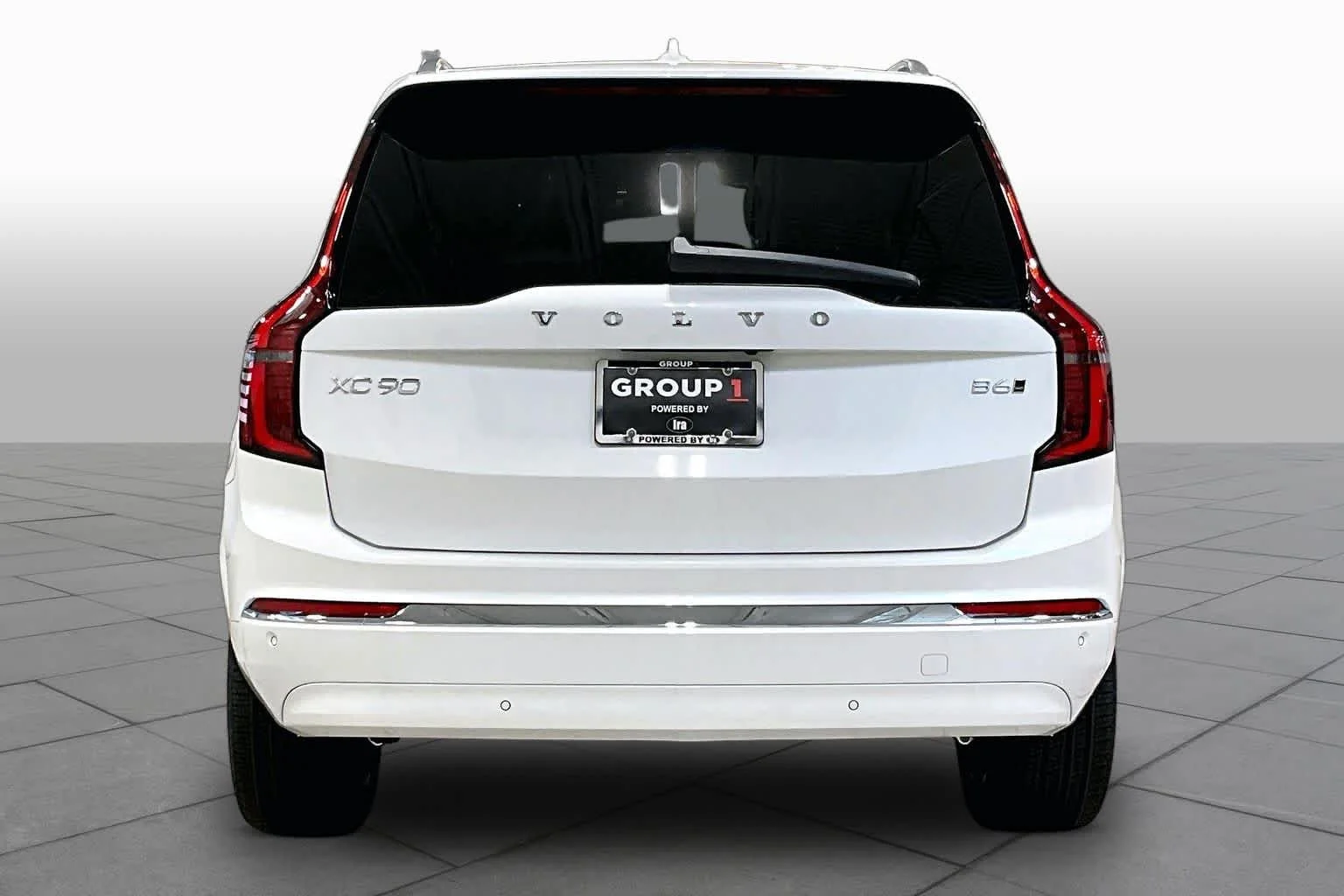 New 2026 Crystal White Volvo Ultra image 4