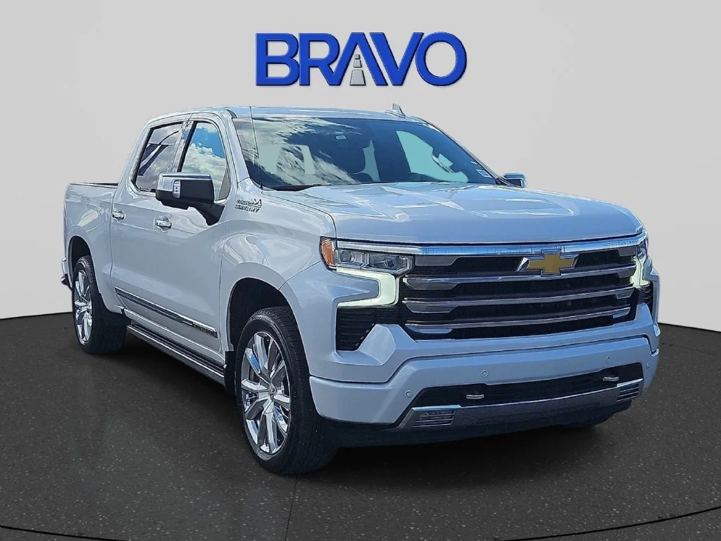 Used 2022 IRIDESCENT PEARL TRICOAT Chevrolet High Country image 6