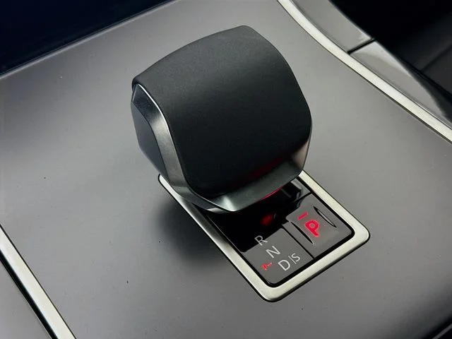 Used 2026 Black Land Rover S image 19