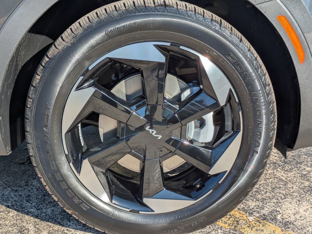 New 2026 Interstellar Gray Kia EX image 11