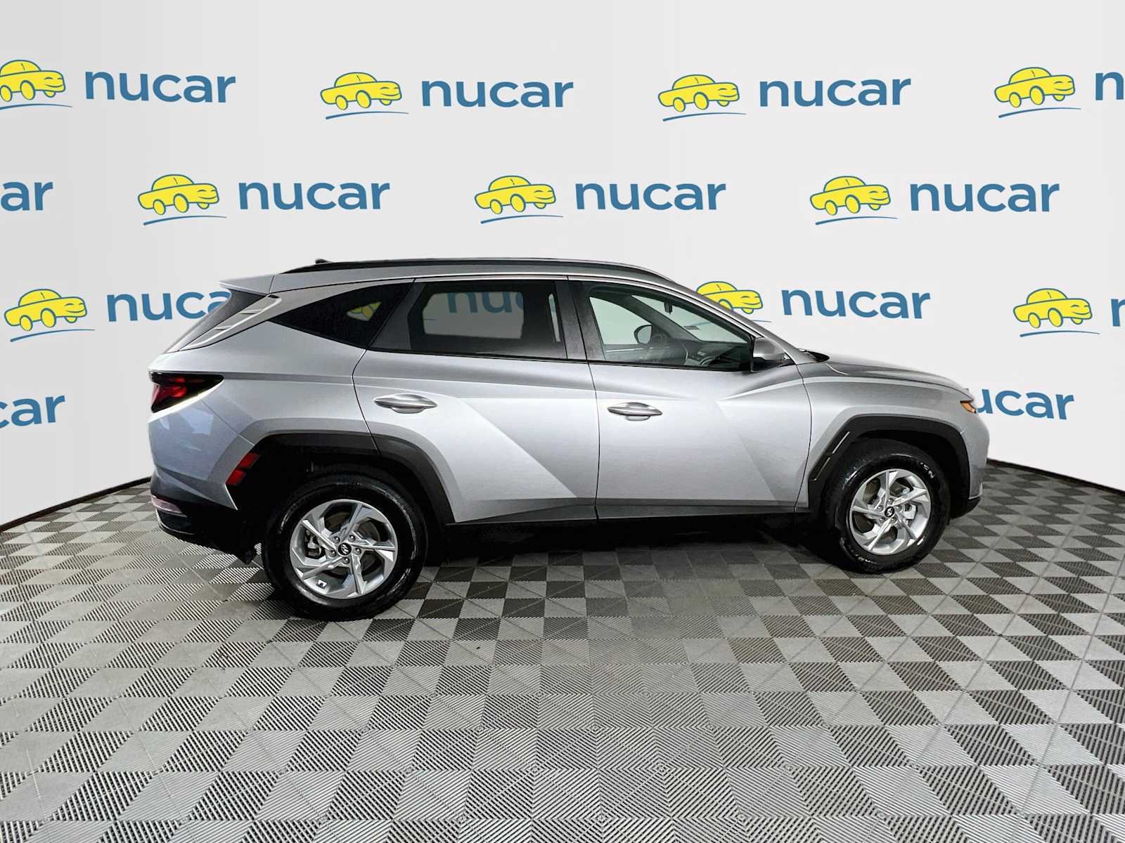 Used 2024 Shimmering Silver Hyundai SEL image 8