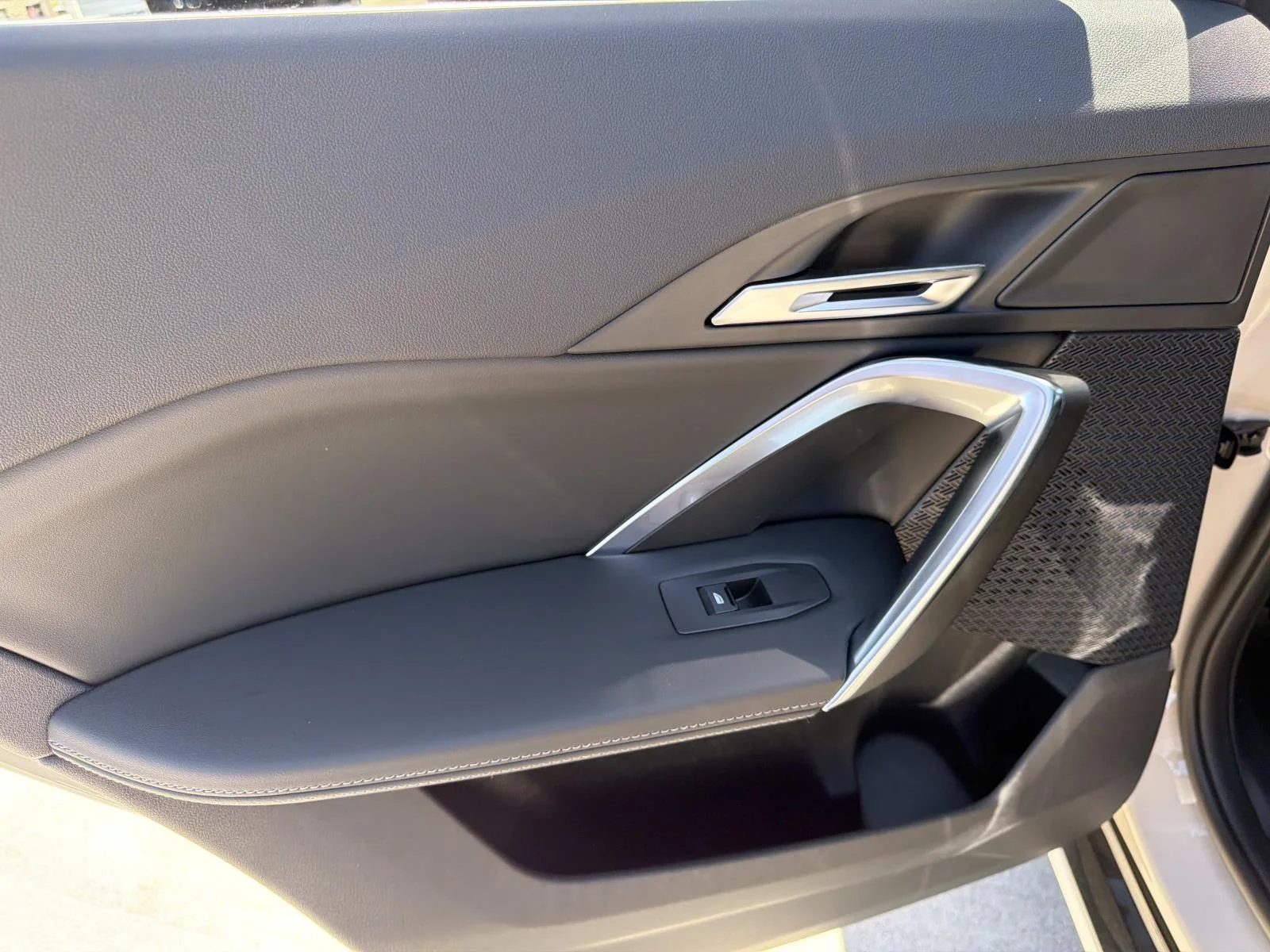 New 2026 Dune Grey Metallic BMW xDrive28i image 8