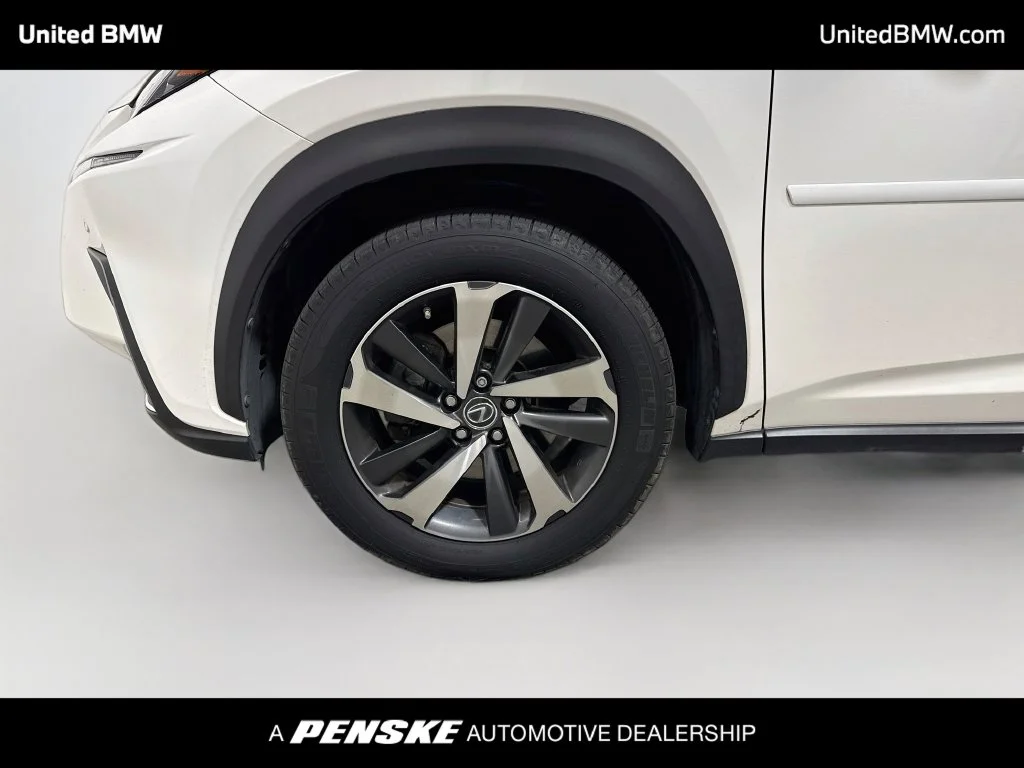 Used 2019 Eminent White Pearl Lexus 300 Base image 9