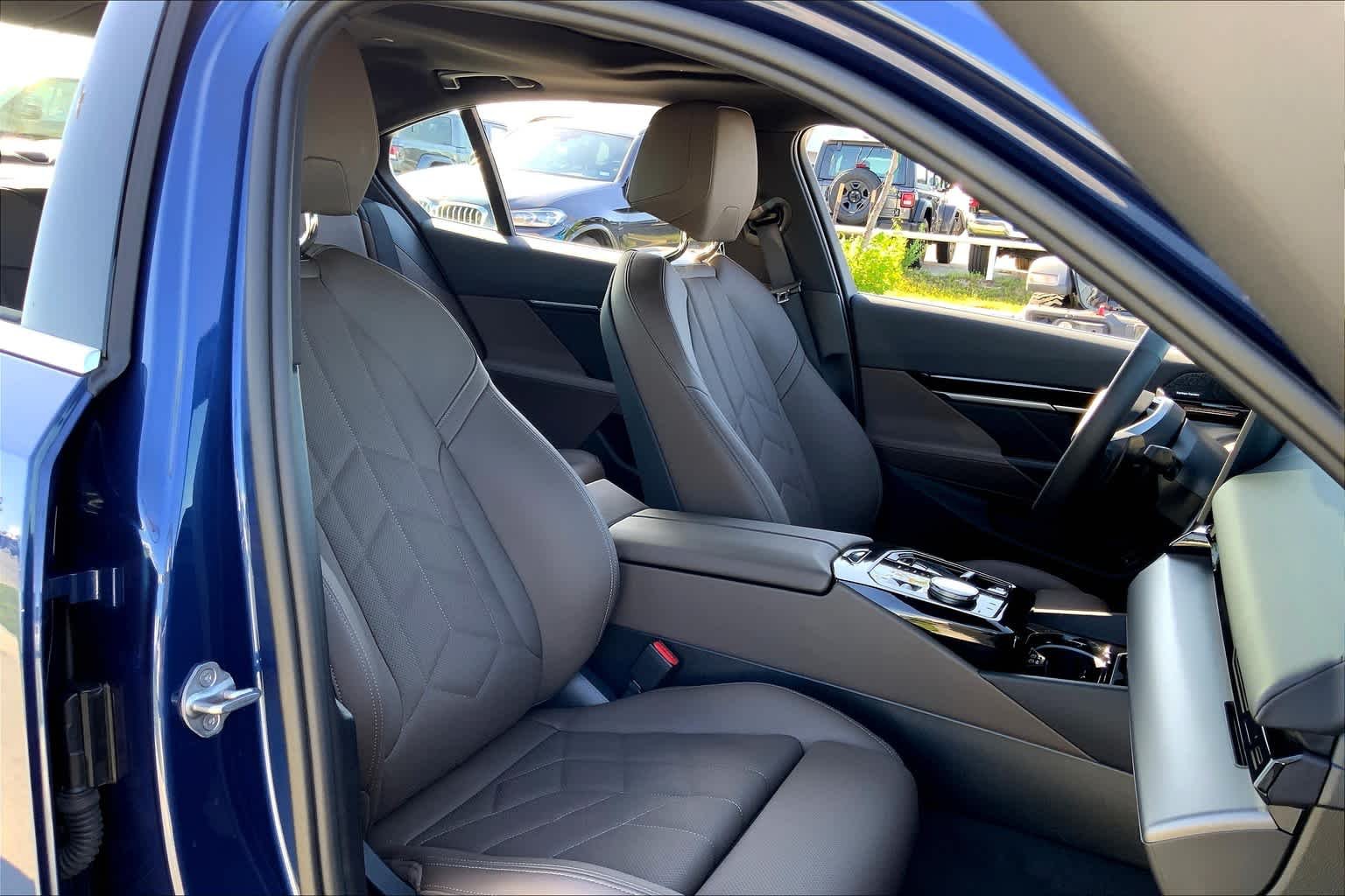 Used 2024 Phytonic Blue Metallic BMW 530i image 8