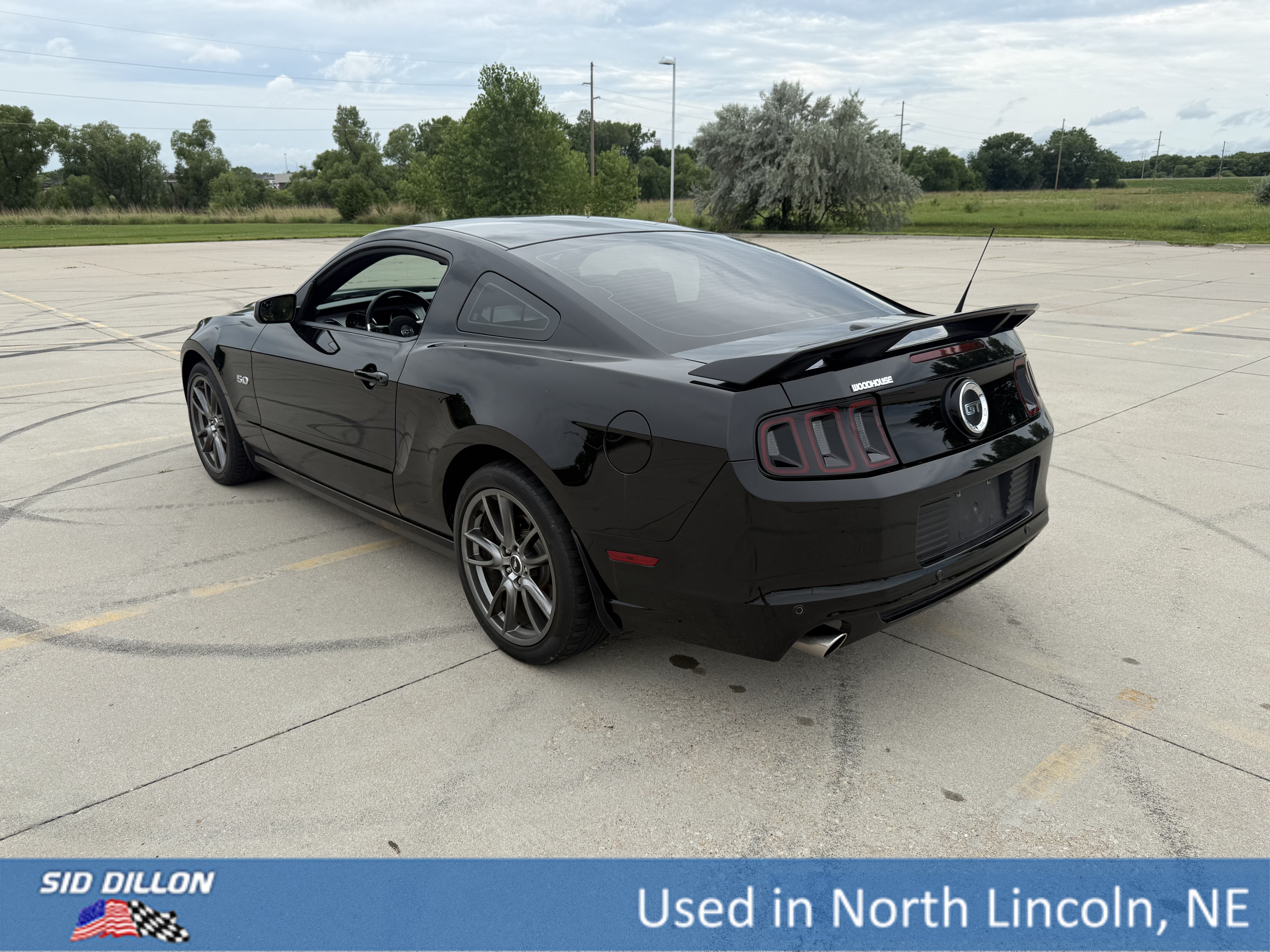 Used 2014 Black Ford GT Premium image 7