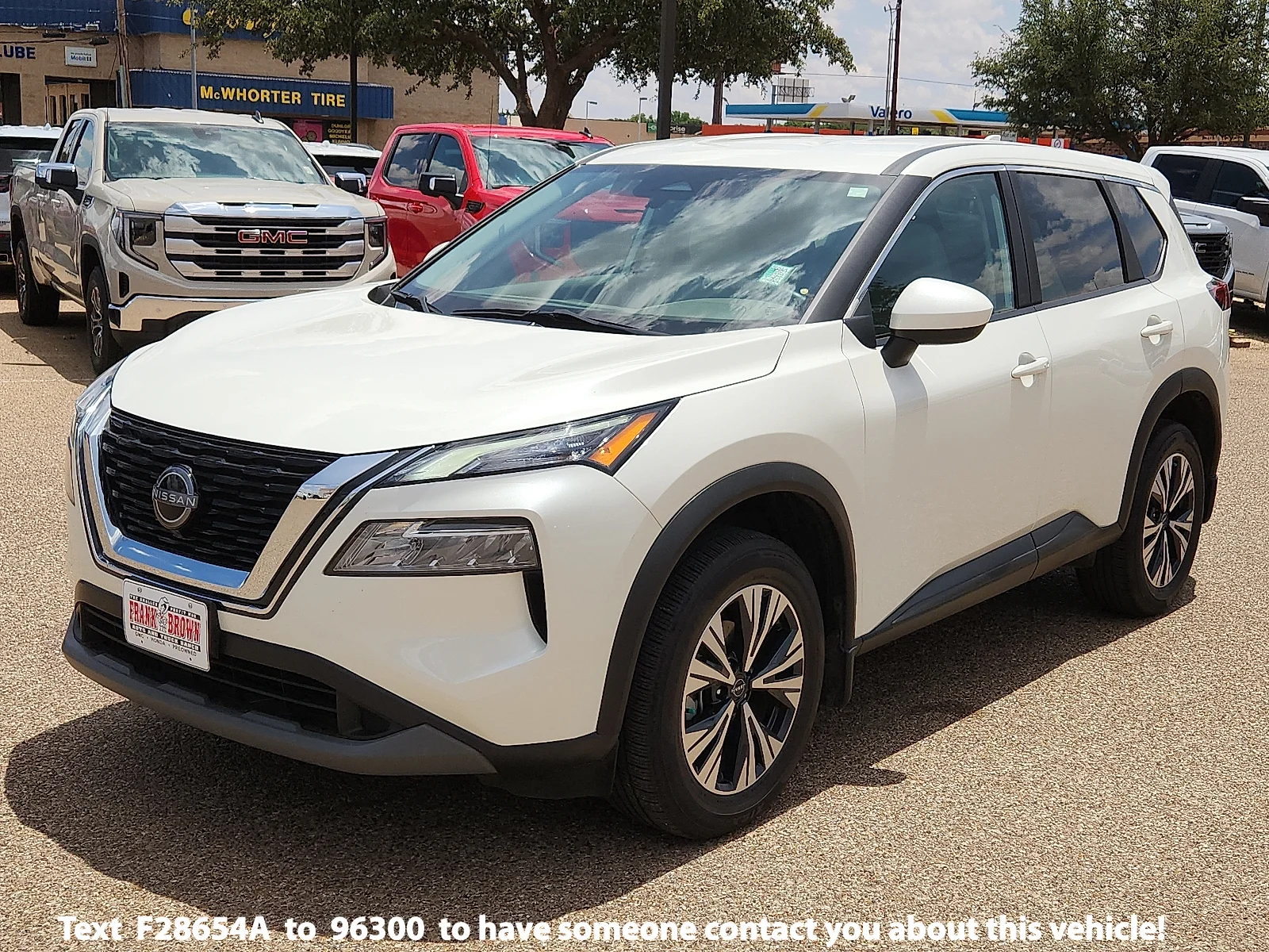 2023 Nissan Rogue SV FWD's photo