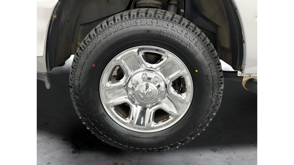 Used 2018 Bright Silver Clearcoat Metallic Ram Tradesman image 23