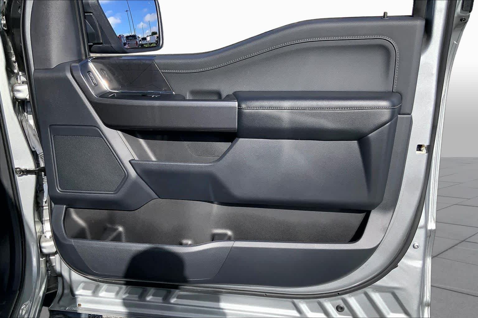 Used 2023 Iconic Silver Metallic Ford XLT image 21