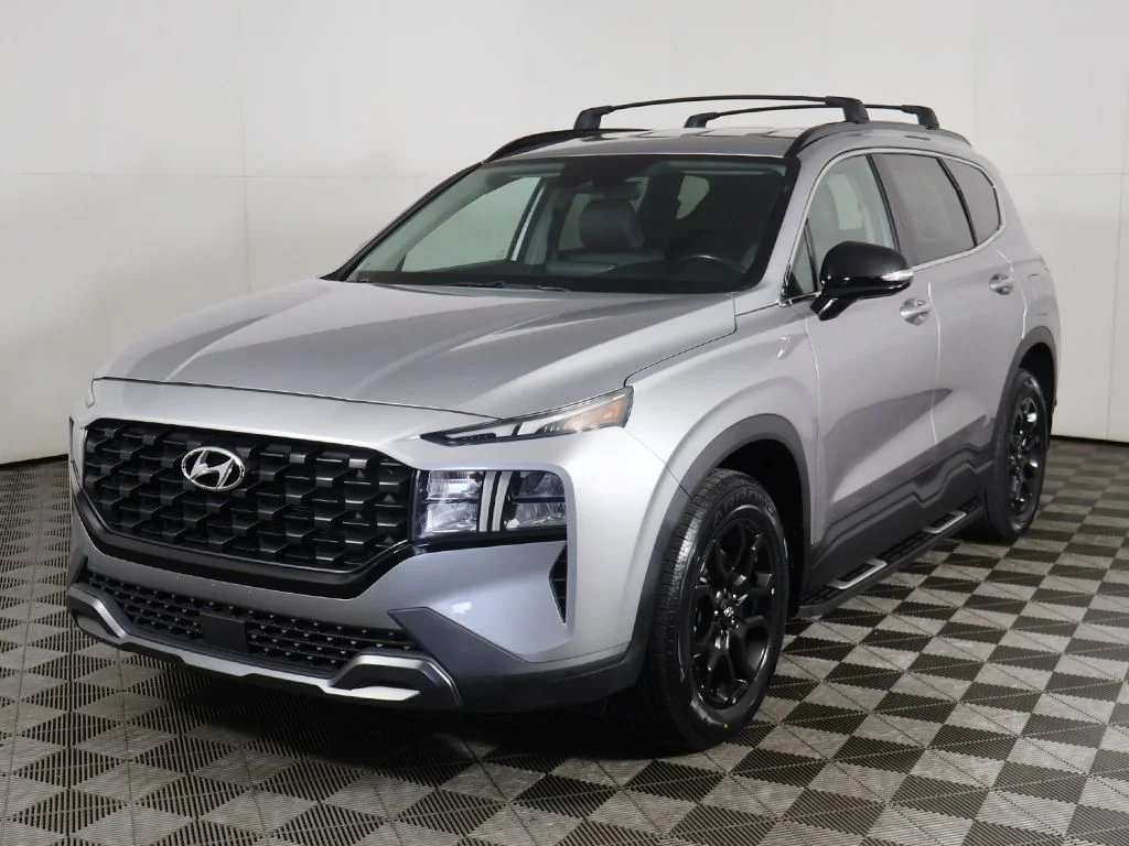 Used 2022 Silver Hyundai XRT image 8